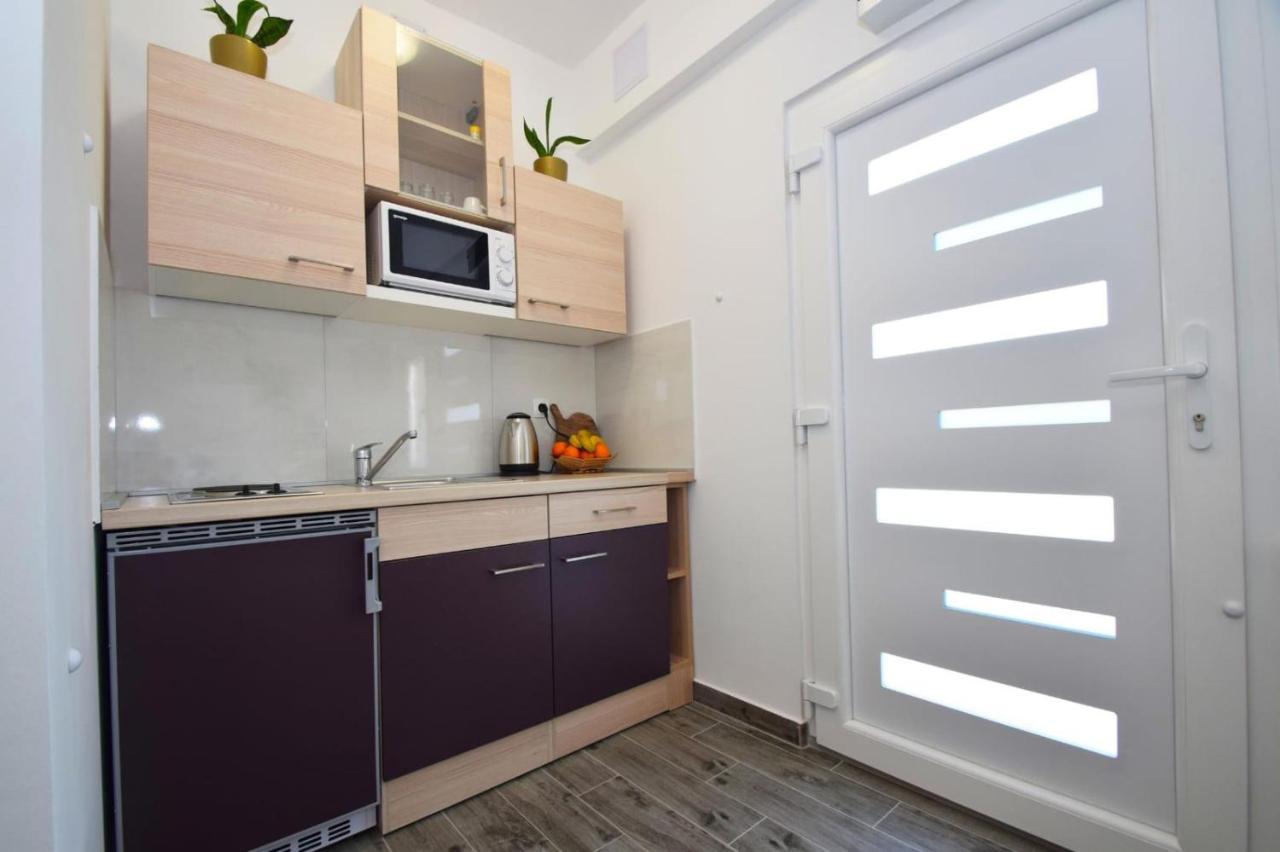 Holiday Home Zeljko,Marija & Jakov Starigrad Paklenica Zewnętrze zdjęcie